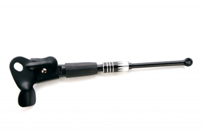 Подножка 7873, алюминиевая, универсальная, 20"-28", крепление на ось колеса, черная